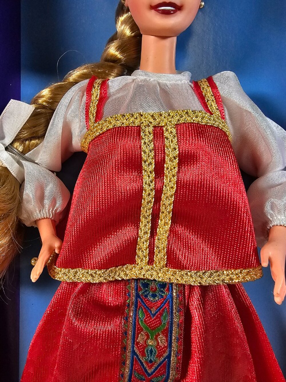 Mattel Barbie Doll of the World Russian Fashion Doll Red Vintage 1996 #16500 - Picture 6 of 11